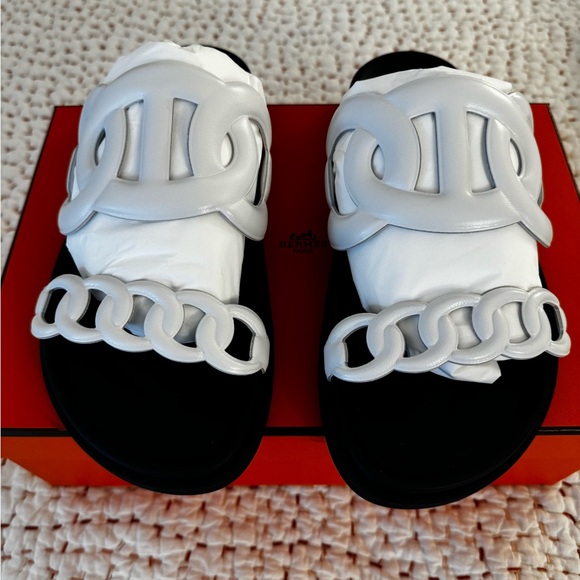 HERMES EXTRA WOMENS SANDAL - BRAND NEW - Picture 2 of 6